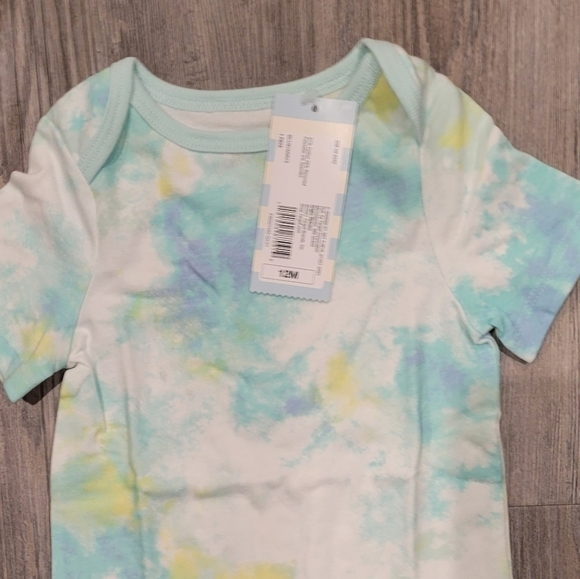 12 months | Tie-dye onsie - Picture 2 of 3